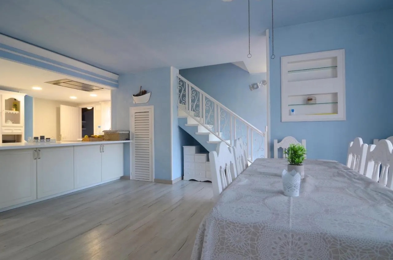 Villa Pepita Blue Pals